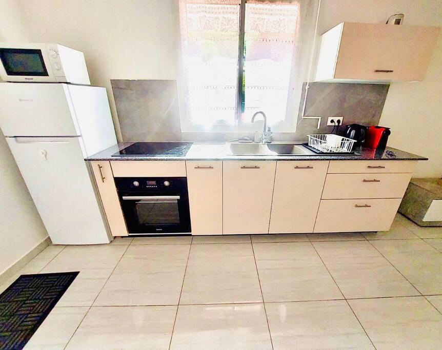Le Marjulem Apartment Terre-De-Haut Ngoại thất bức ảnh